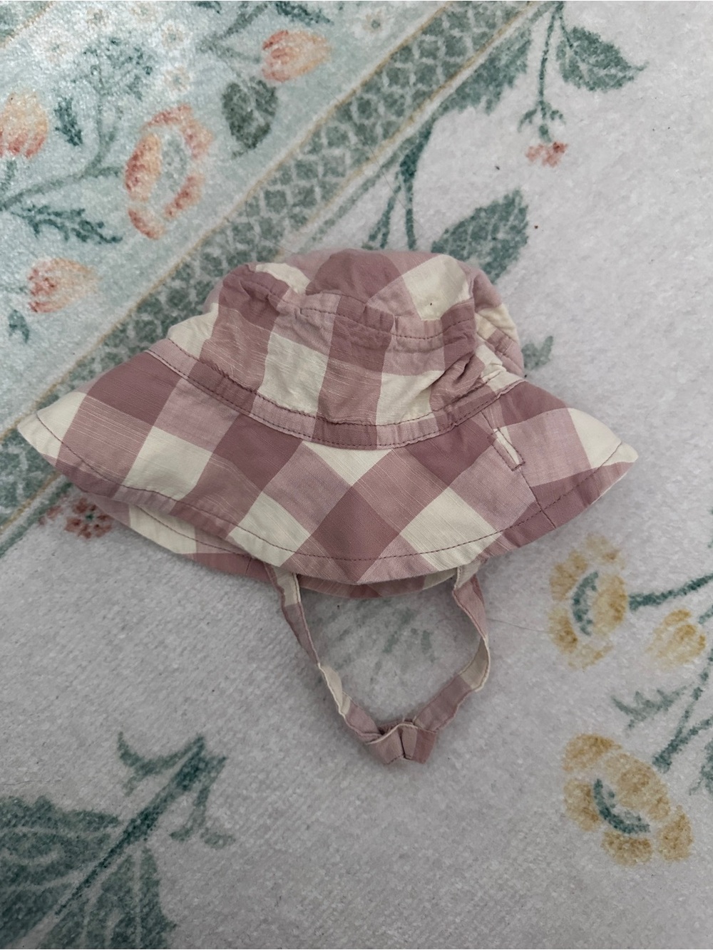 Two Pehr sunhats - Picture 2 of 3